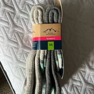 Blue mountain thermal socks